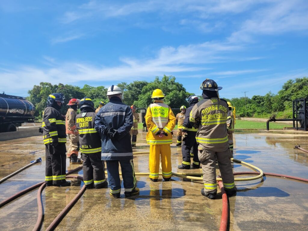 3 comunicaciones. Agencia de prensa y relaciones públicas en Colombia - ESCUELA DE BOMBEROS EN ESPAÑOL