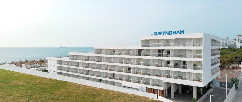 HOTEL WYNDHAM SANTA MARTA ALUNA BEACH EL COMPLEJO HOTELERO MÁS IMPORTANTE DE CARIBE