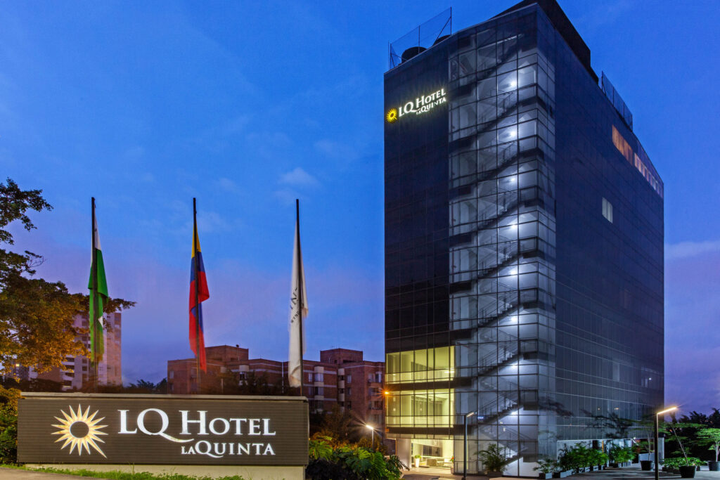 Temporada de descuentos hasta del 65% viajando con Wyndham Hotels & Resorts - La Quinta by Wyndham Medellin